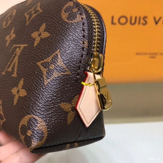 Affordable VUITTON LOUIS COSMETIC POUCH 0723